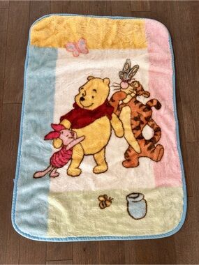 Vintage Disney Winnie the Pooh Soft Plush Baby Blanket